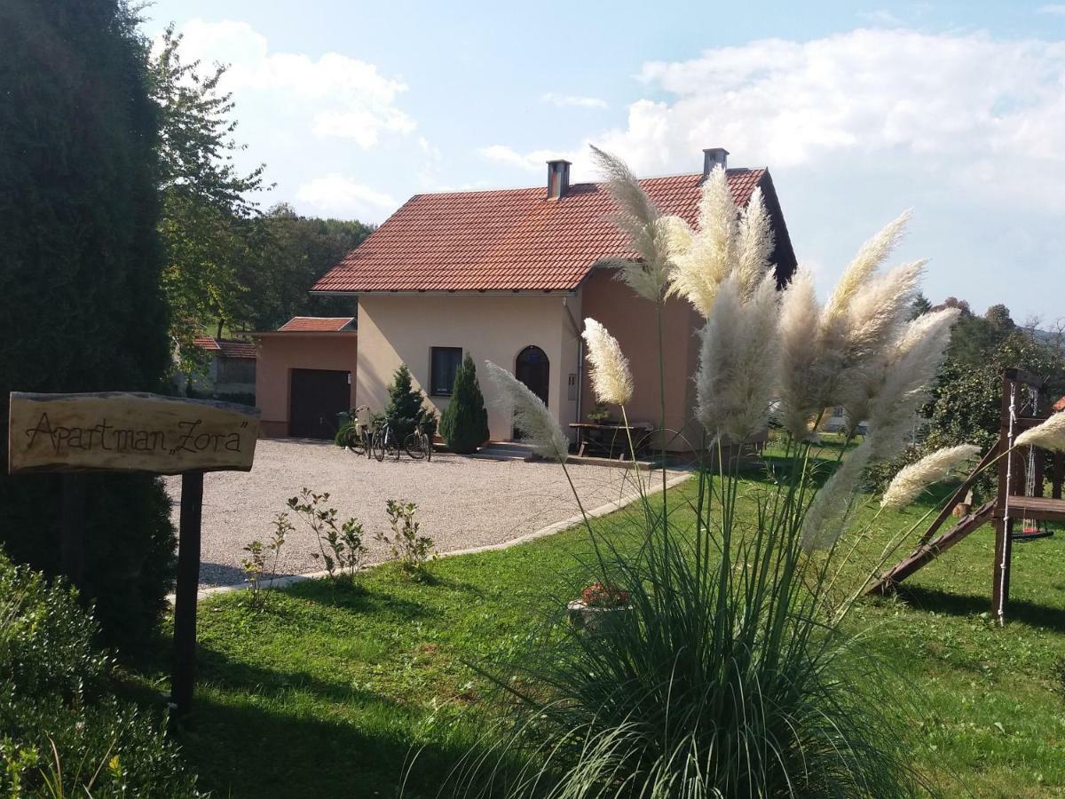Apartment Zora - Guest House Ogulin Eksteriør billede